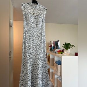 Eliza J Formal lace evening dress - size 8